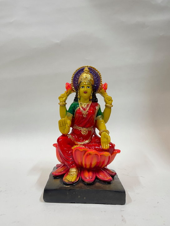 Decorative showpiece