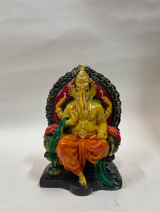 Decorative showpiece